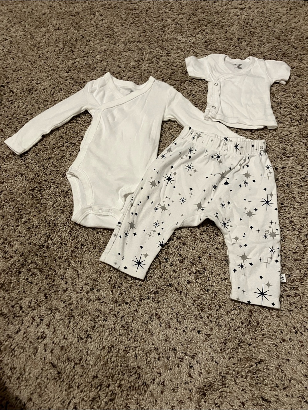 The Honest Company White & Black Star Baby Matching Set